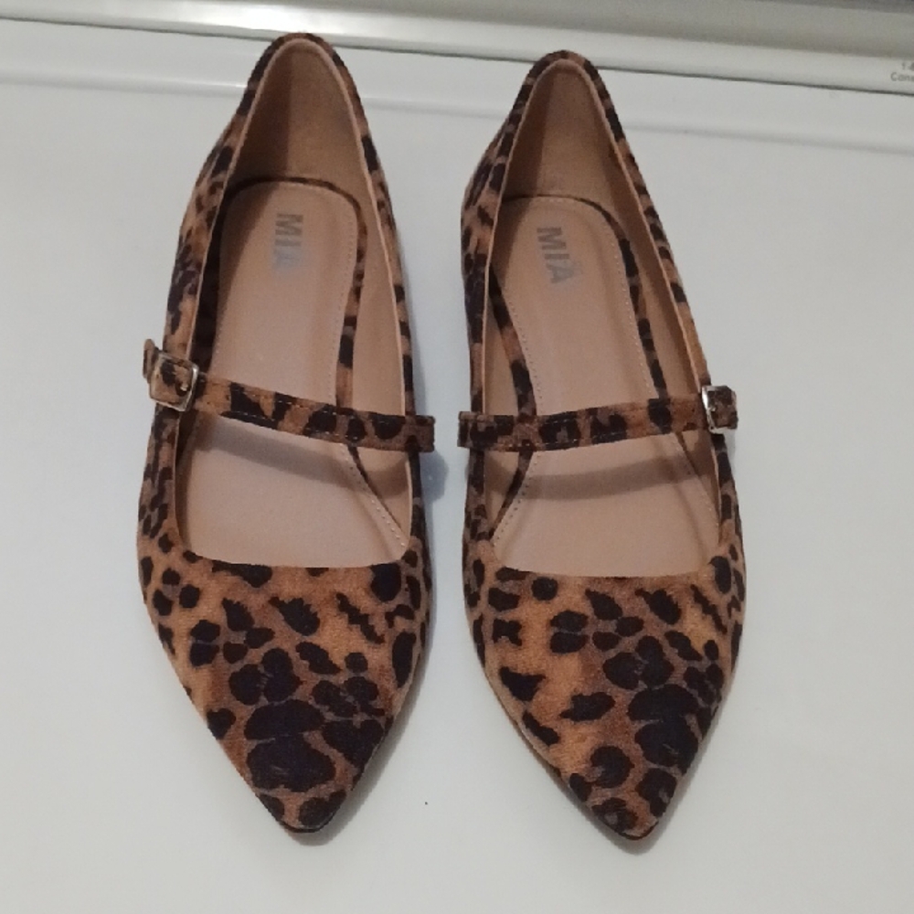 Gorgeous! MIA Fionna Leopard Print Maryjane Flat Shoe 9.5 ⚜️🐆⚜️ - Picture 8 of 8